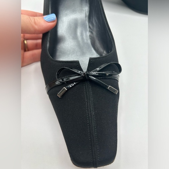 Stuart Weitzman Black Pointed Toe Kitten Heel Slip On Bow Accent Shoe Y2K 90’s 9 - Picture 6 of 13